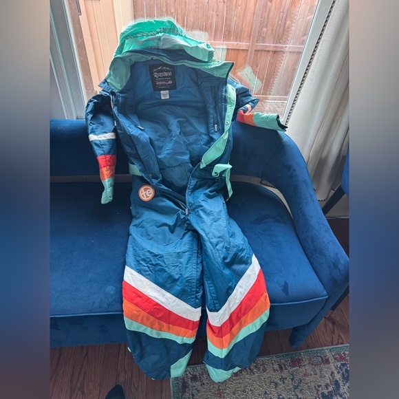 Tipsey Elf retro Ski snowsuit - beautiful and NEVER worn! - Picture 2 of 11